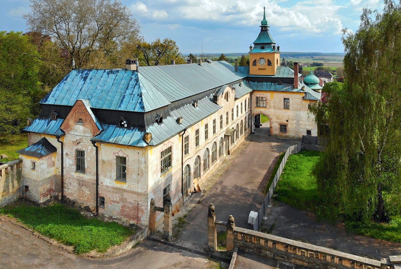 Fotos Romantisches Schloss nördlich von Prag - kein Denkmalschutz