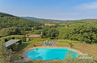 Landhaus kaufen Arezzo, Toskana, RIF 2993 Pool mit Ausblick 