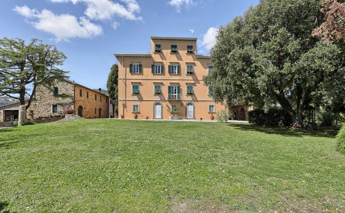 Fotos Historische Toskana-Villa mit Meerblick