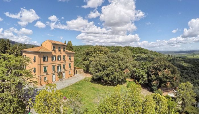 Historische Villa Campiglia Marittima, Toskana