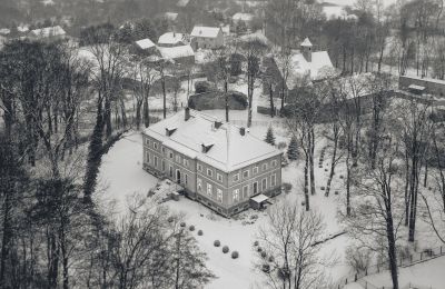 Schloss kaufen Sławnikowice, Slawnikowice 99, Niederschlesien, Drohnenfoto