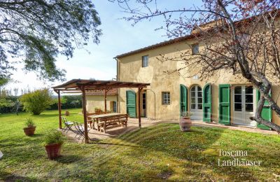 Landhaus kaufen Castagneto Carducci, Toskana, RIF 3057 Pergola am Haus