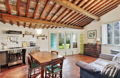 Landhaus kaufen Castagneto Carducci, Toskana, RIF 3057 Wohn-Essbereich mit Küche