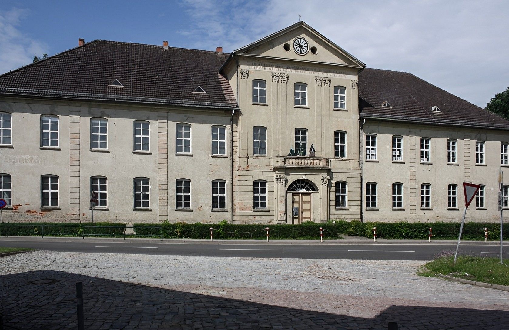 Fotos Schloss Mirow in Mecklenburg-Vorpommern zu verkaufen