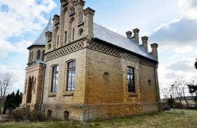 Historische Villa kaufen Chmielniki, Kujawien-Pommern, widok z boku