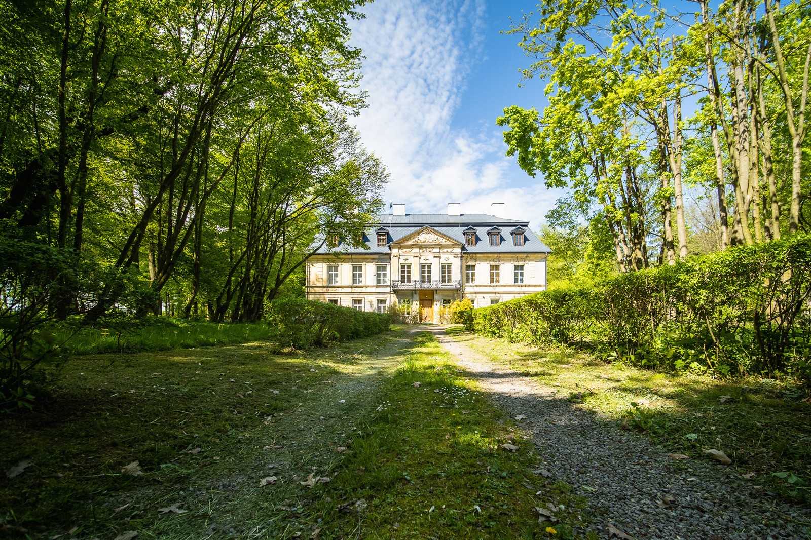 Fotos Nakło - Barockschloss in Schlesien zum Verkauf