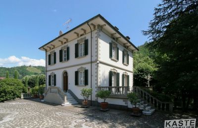 Historische Villa kaufen Bagni di Lucca, Toskana, Foto 2/16