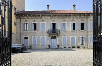 Historische Villa kaufen Verbano-Cusio-Ossola, Intra, Piemont, Außenansicht