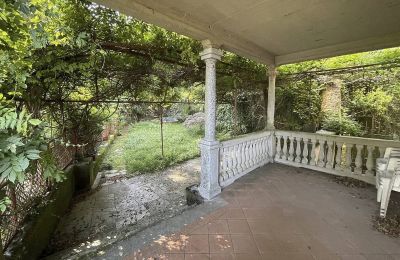 Historische Villa kaufen 28824 Oggebbio, Piemont, Terrasse