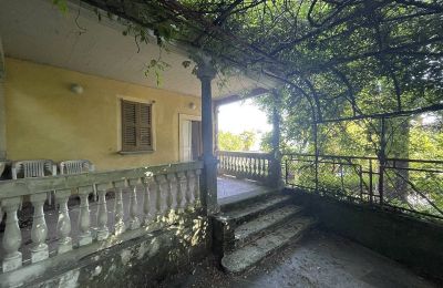 Historische Villa kaufen 28824 Oggebbio, Piemont, Terrasse