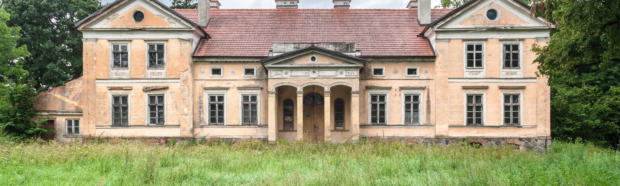 Fotos Altes Gutshaus: Pałac w Skandławkach - Schöner klassizistischer Palast in Ermland-Masuren