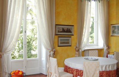 Historische Villa kaufen Merate, Lombardei, Wohnzimmer