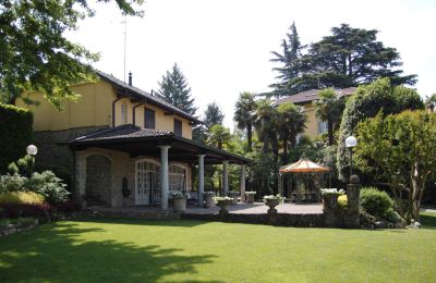 Historische Villa kaufen Merate, Lombardei, Nebengebäude