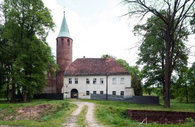 Burg kaufen Karłowice, Zamek w Karłowicach, Oppeln, Vorderansicht