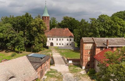 Burg kaufen Karłowice, Zamek w Karłowicach, Oppeln, Zufahrt