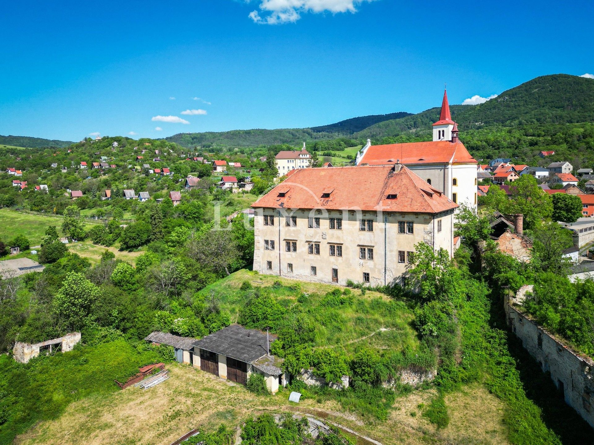 Fotos Frübarockes Schloss in Žitenice, Aussiger Region