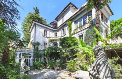 Historische Villa kaufen Dizzasco, Lombardei