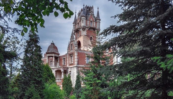 Immobilienportrait: Schloss Boberstein/Wojanów-Bobrów