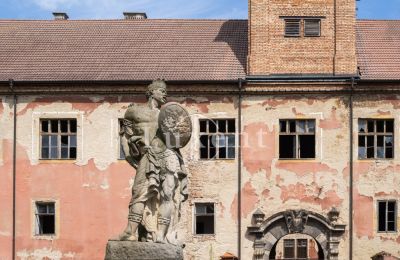 Schloss Kounice, Mittelböhmen