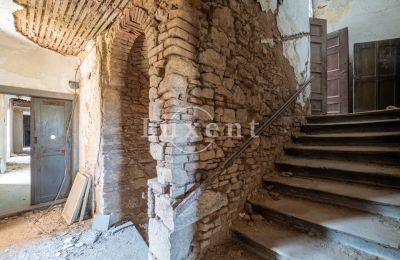 Schloss kaufen Kounice, Zámek Kounice, Středočeský kraj, Treppenhaus