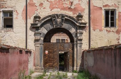 Schloss kaufen Kounice, Zámek Kounice, Středočeský kraj, Eingang