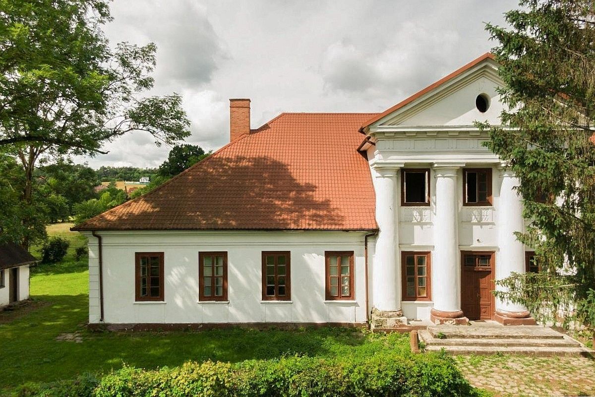 Fotos Zauberhaftes Herrenhaus in Rożnów - provisionsfrei