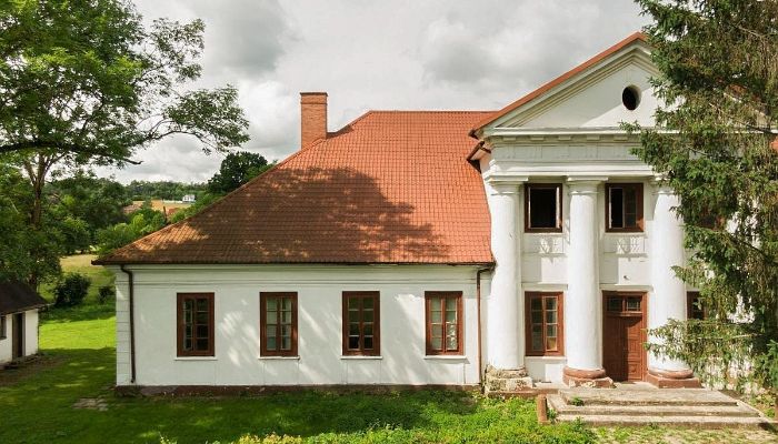 Herrenhaus/Gutshaus Rożnów 1