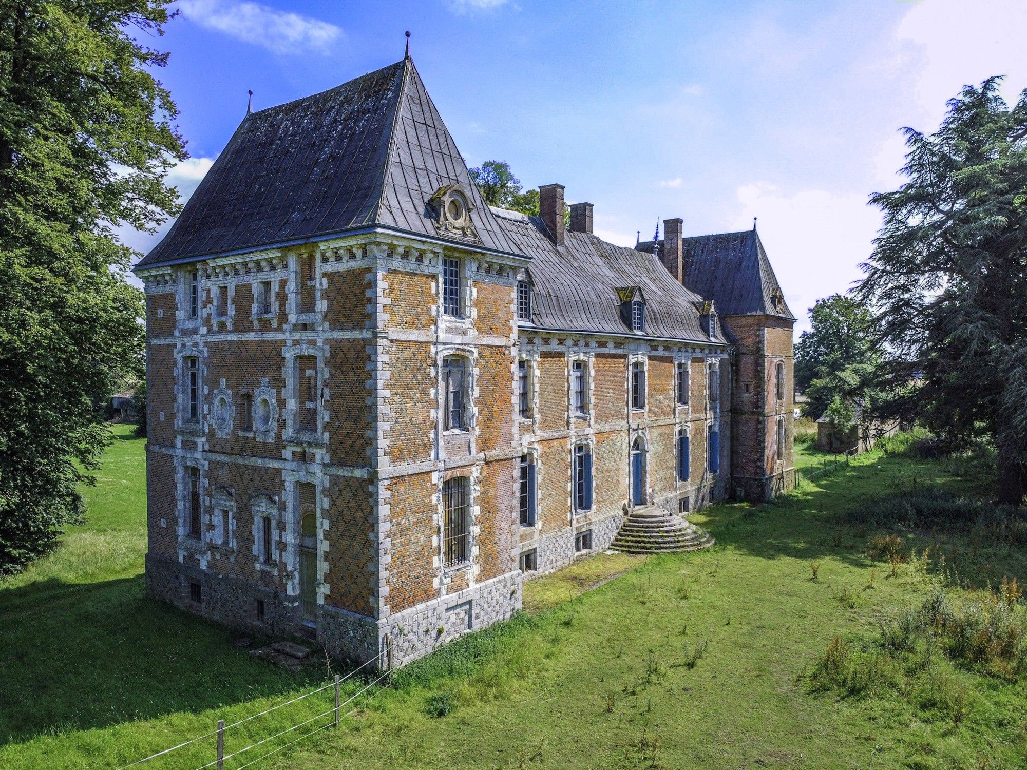 Fotos Château mit Park in der Normandie zum Sanieren