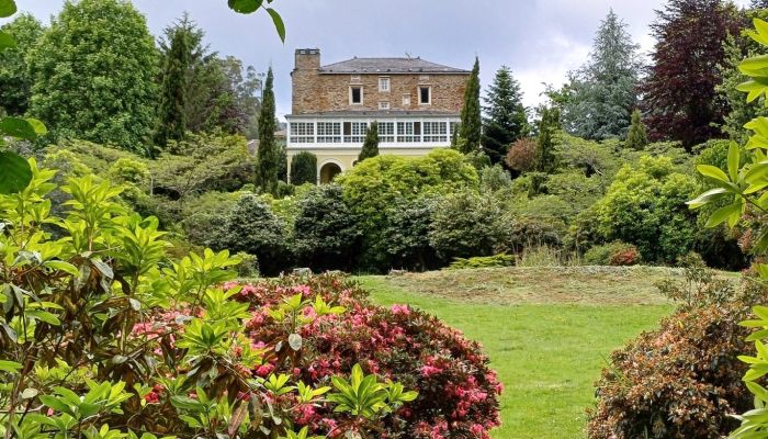 Historische Villa kaufen Viveiro, Galizien,  Spanien