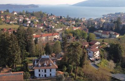 Wohnung in historischem Gebäude kaufen Verbania, Piemont, Aussicht