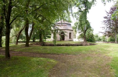 Schloss kaufen Pobiedna, Dworcowa 10, Niederschlesien, Nebengebäude