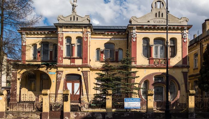 Historische Villa kaufen Piotrków Trybunalski, Lodz,  Polen