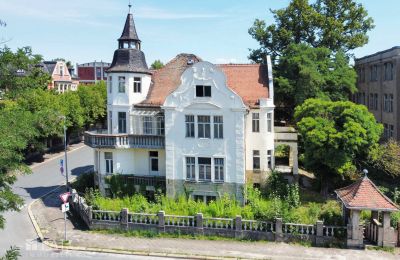 Charakterimmobilien, Sanierungsbedürftige Jugendstilvilla in Apolda