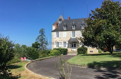 Herrenhaus/Gutshaus Pau, Neu-Aquitanien