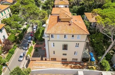 Historische Villa kaufen Castiglioncello, Toskana, Grundstück