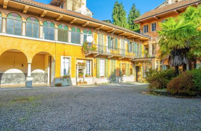 Historische Villa kaufen Miasino, Piemont, Nebengebäude