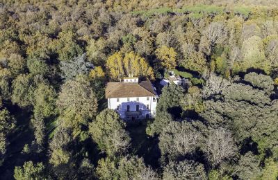 Historische Villa kaufen Pontedera, Toskana, Grundstück