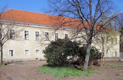 Herrenhaus/Gutshaus kaufen Rumanová, Region Nitra, Vorderansicht