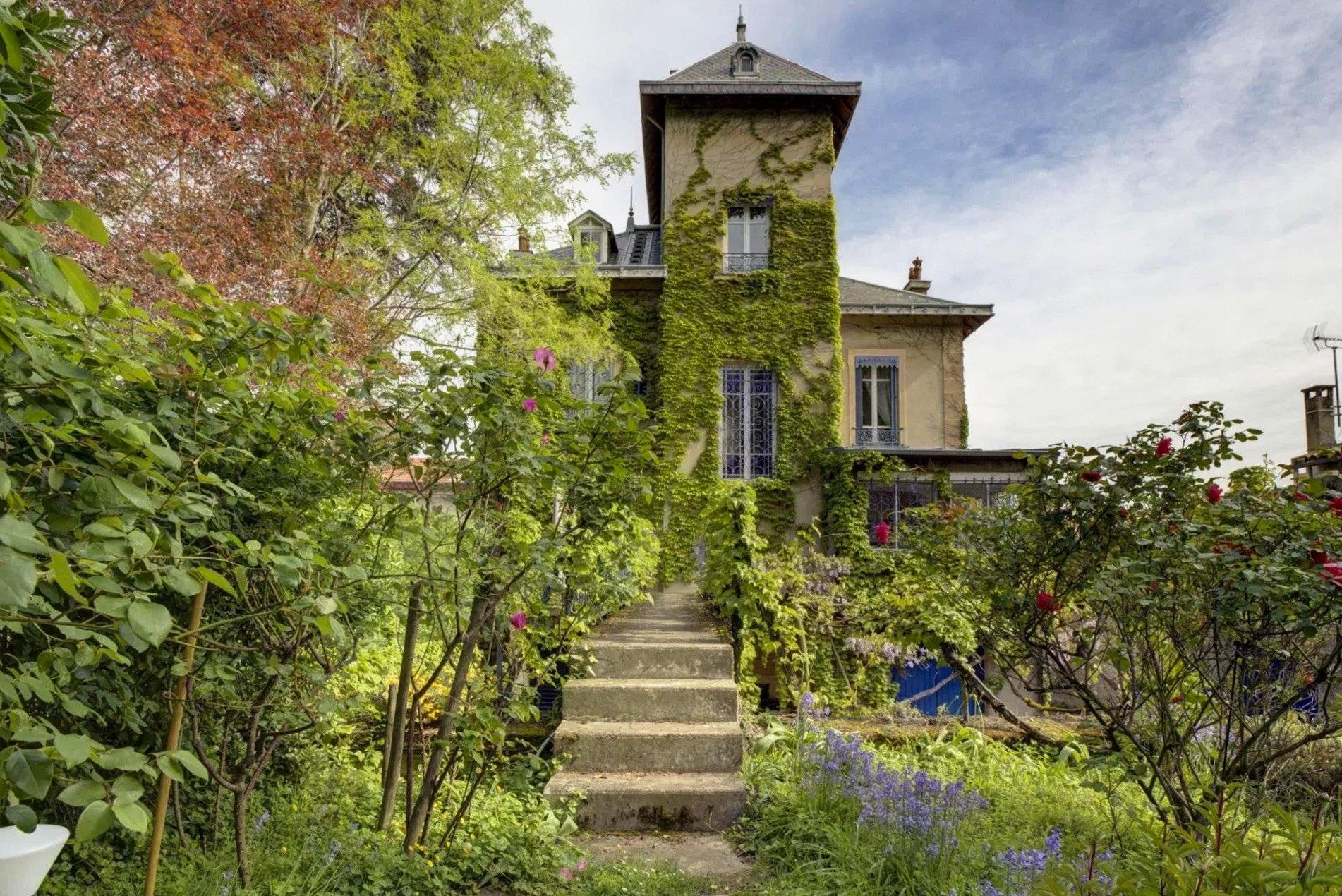 Fotos Historische Villa im Süden von Lyon