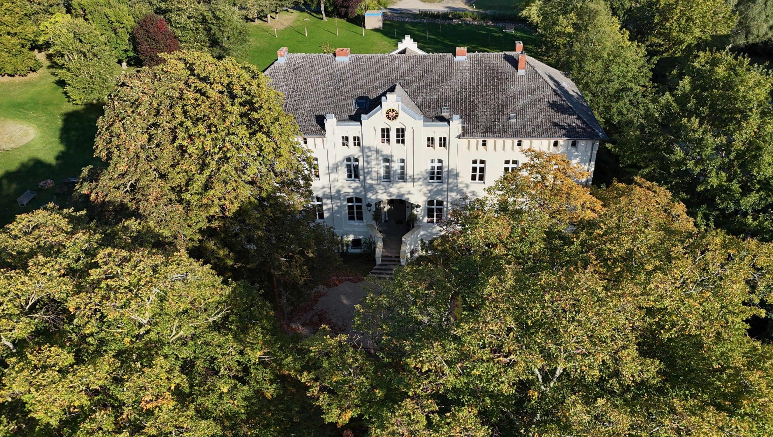 Fotos Herrenhaus Schloss Klein-Roge in Mecklenburg-Vorpommern