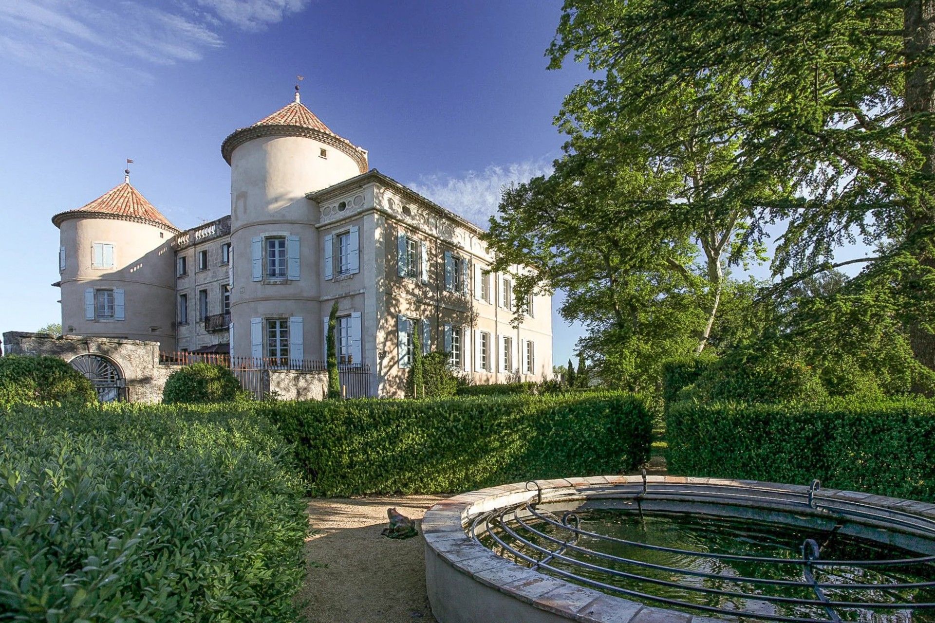 Fotos Excellent saniertes Schloss in Südfrankreich mit großem Grundstück