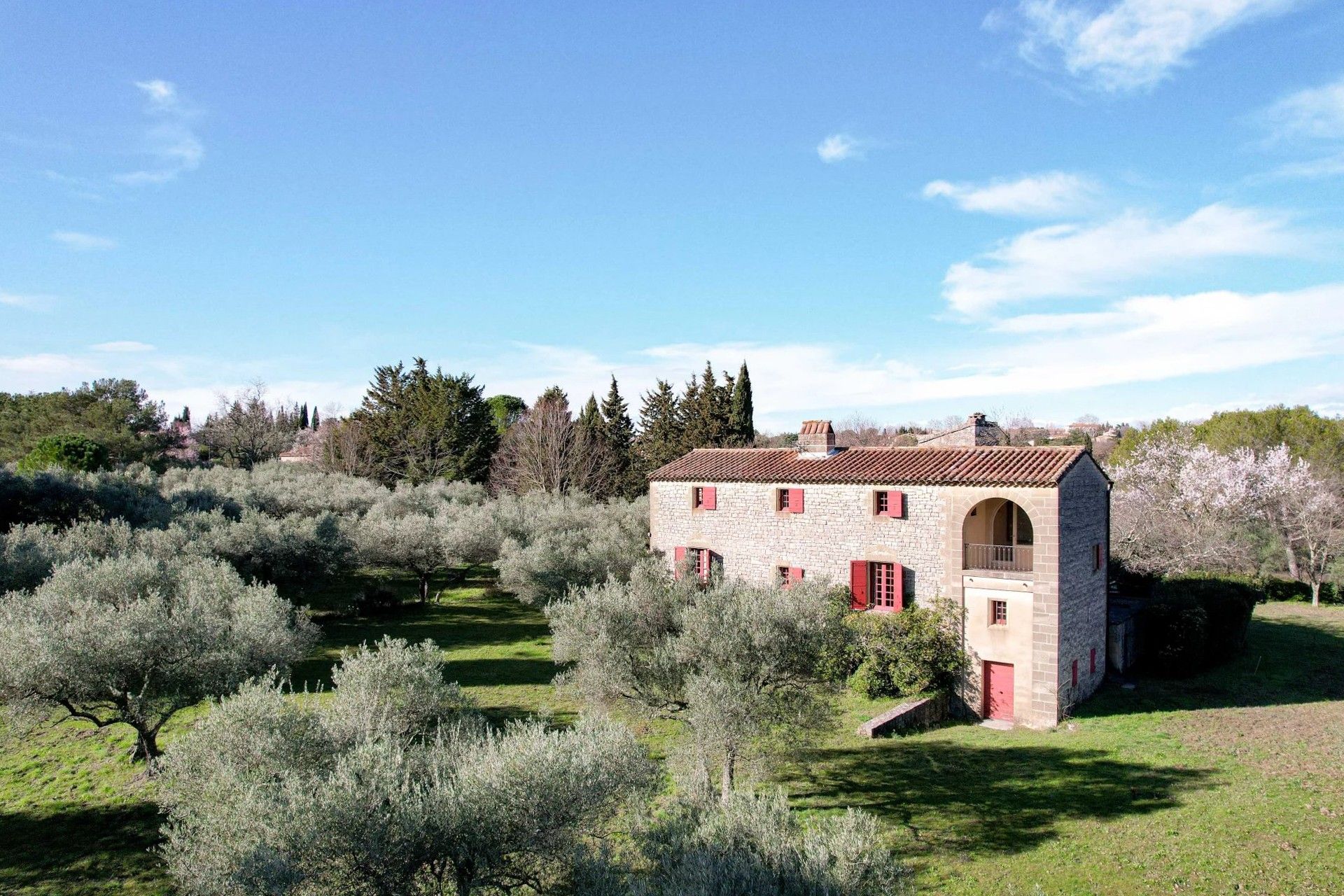 Fotos Landhaus mit großem Grundstück in der Provence