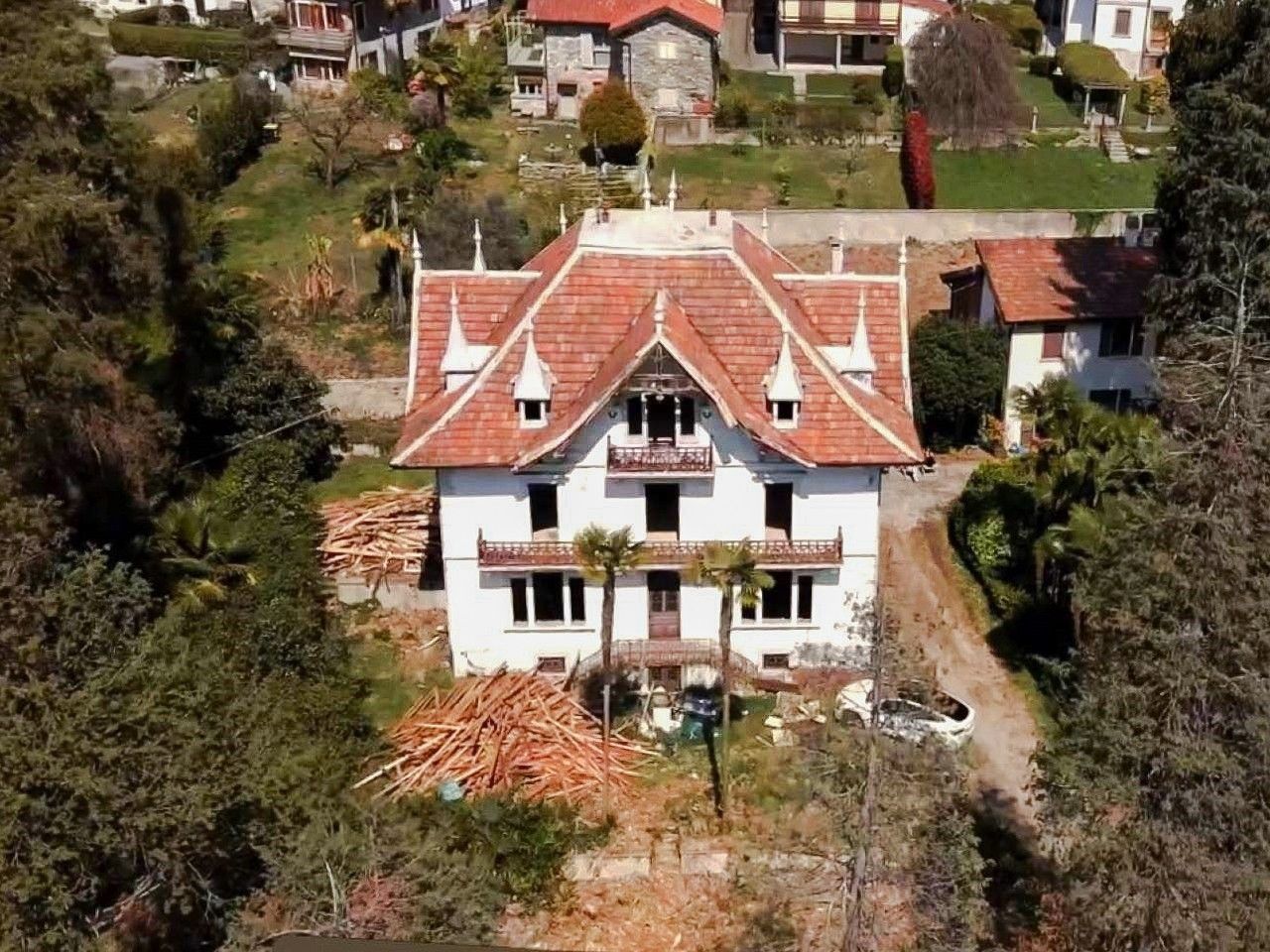 Fotos Wohnen in historischer Villa am Lago Maggiore