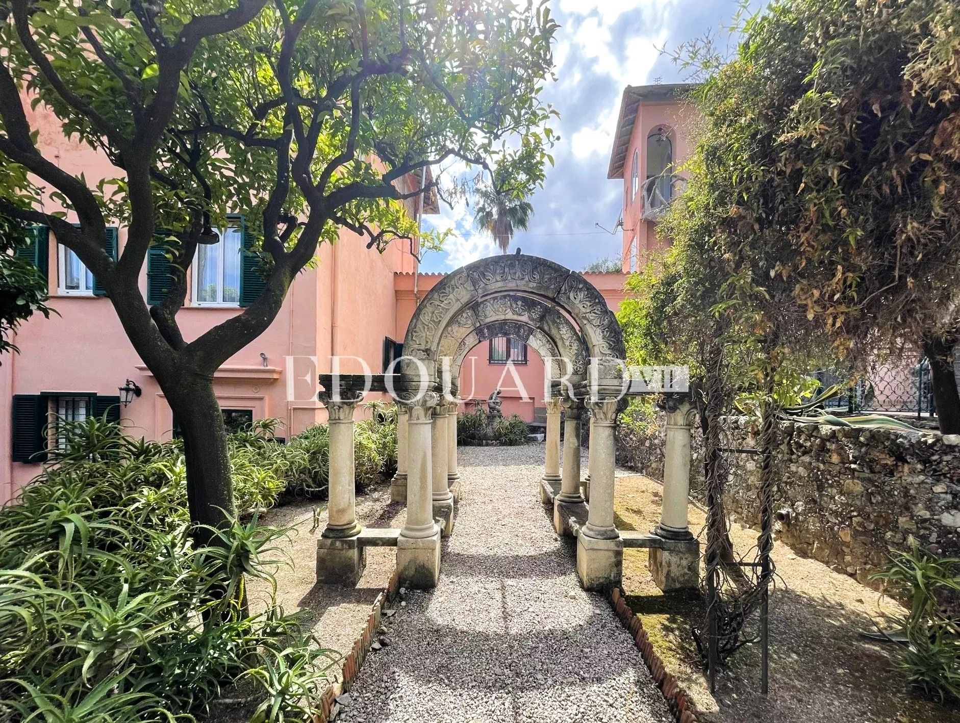 Fotos Villa mit großem Garten in Menton