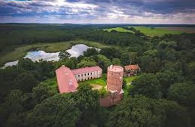 Burg kaufen Swobnica, Westpommern, Drohnenbild