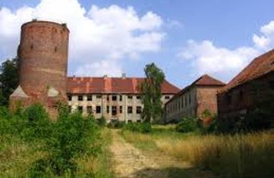 Burg kaufen Swobnica, Westpommern, Vorderansicht