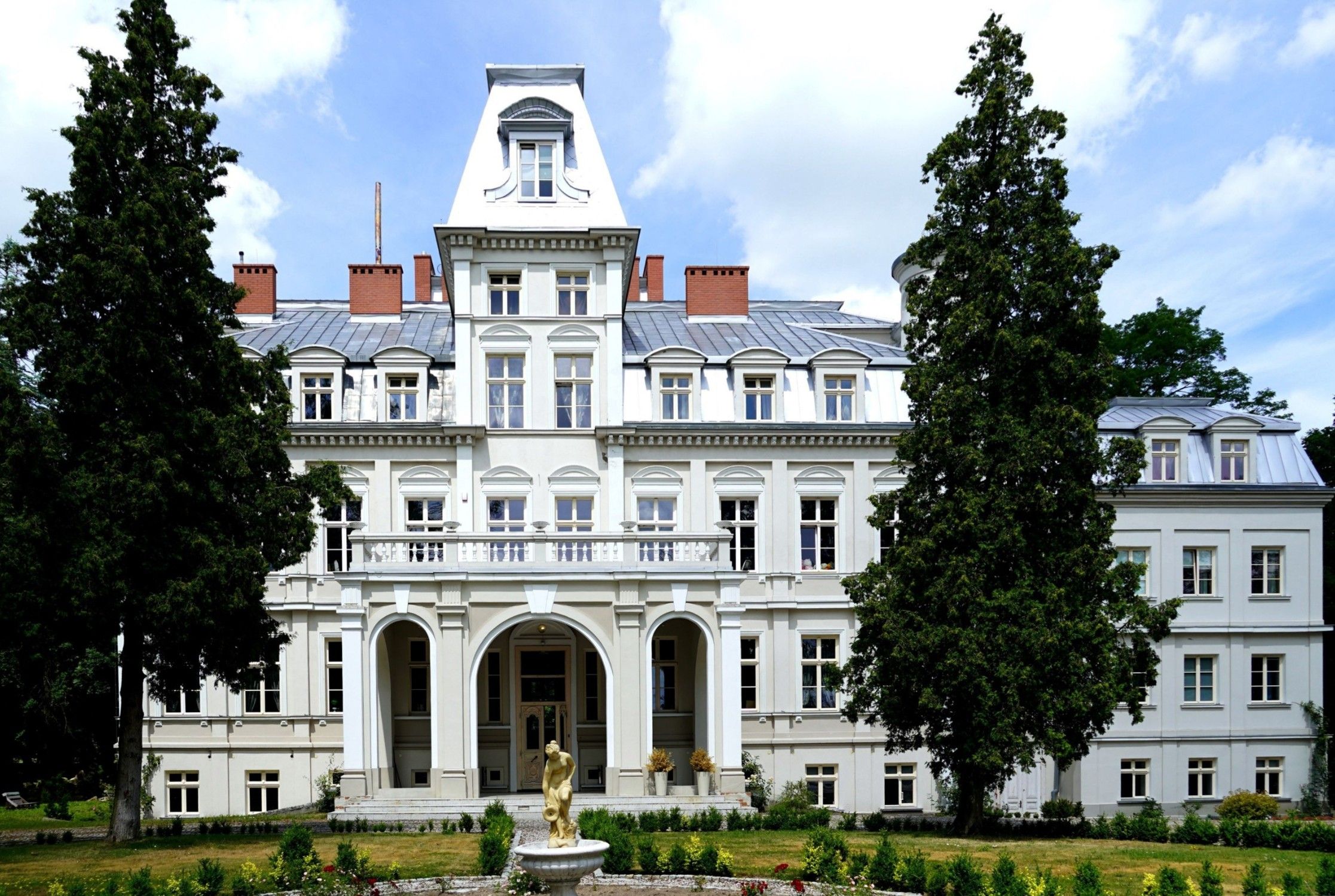 Fotos Schloss Malina in zentraler Lage Polens