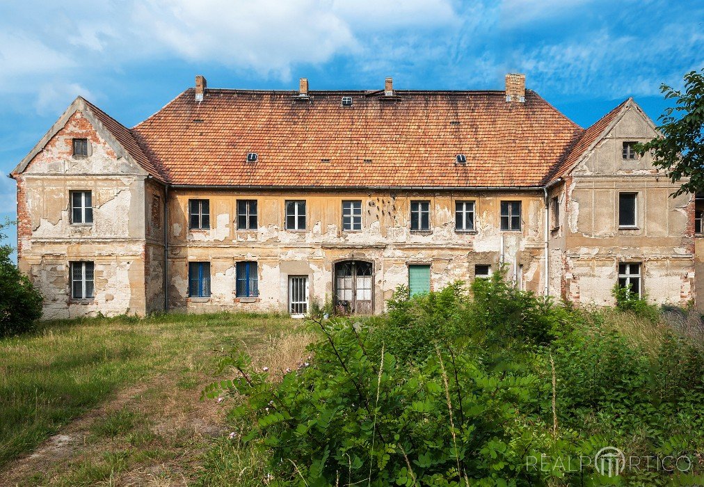 Brandenburger Gutshäuser: Denkmalgeschütztes Gutshaus in Lug, Lug