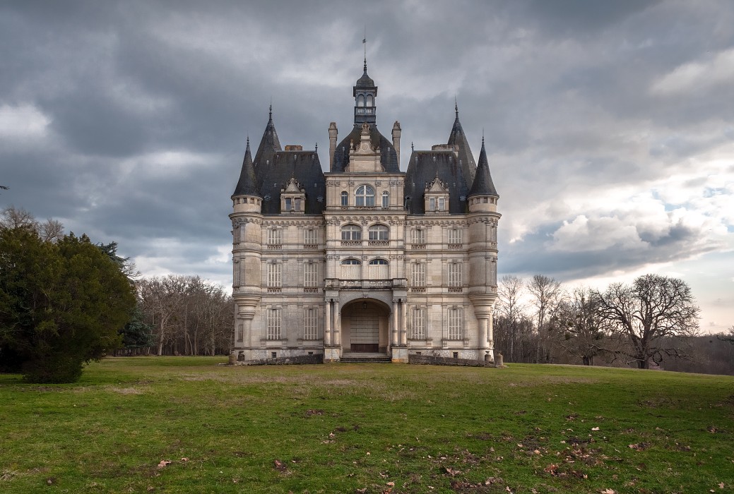 Unbekannte Loire-Schlösser: Château de Bon-Hôtel, Ligny-le-Ribault