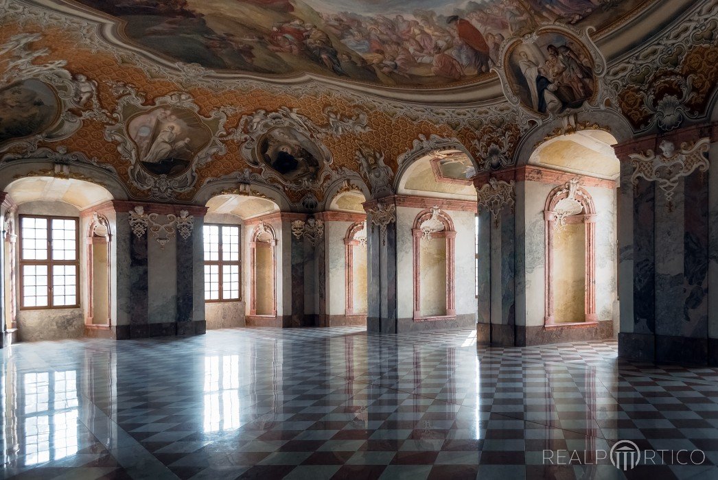 Restaurierter Speisesaal im Kloster Leubus, Lubiąż